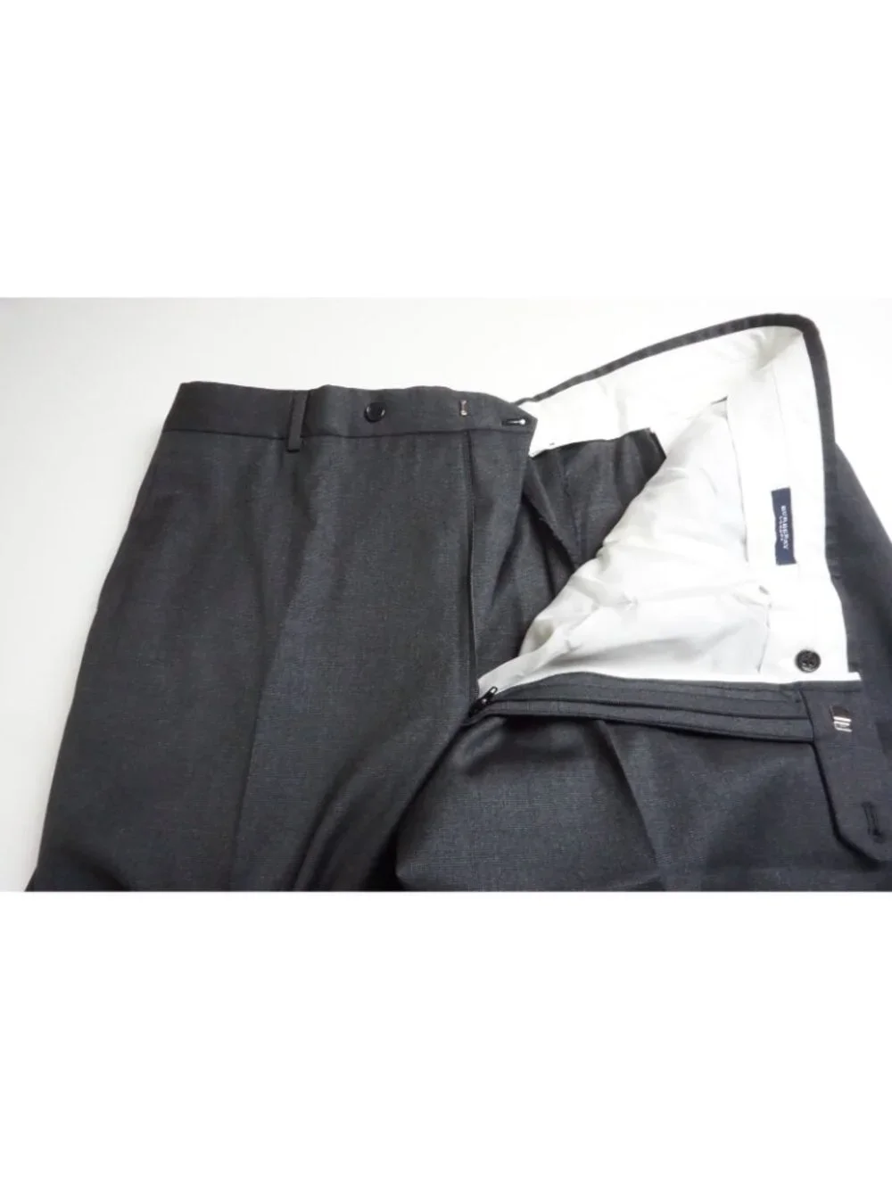 Burberry London Woven Dark Gray Wool 2 Pc Suit Jacket Pants Sz 44S BRAND NEW